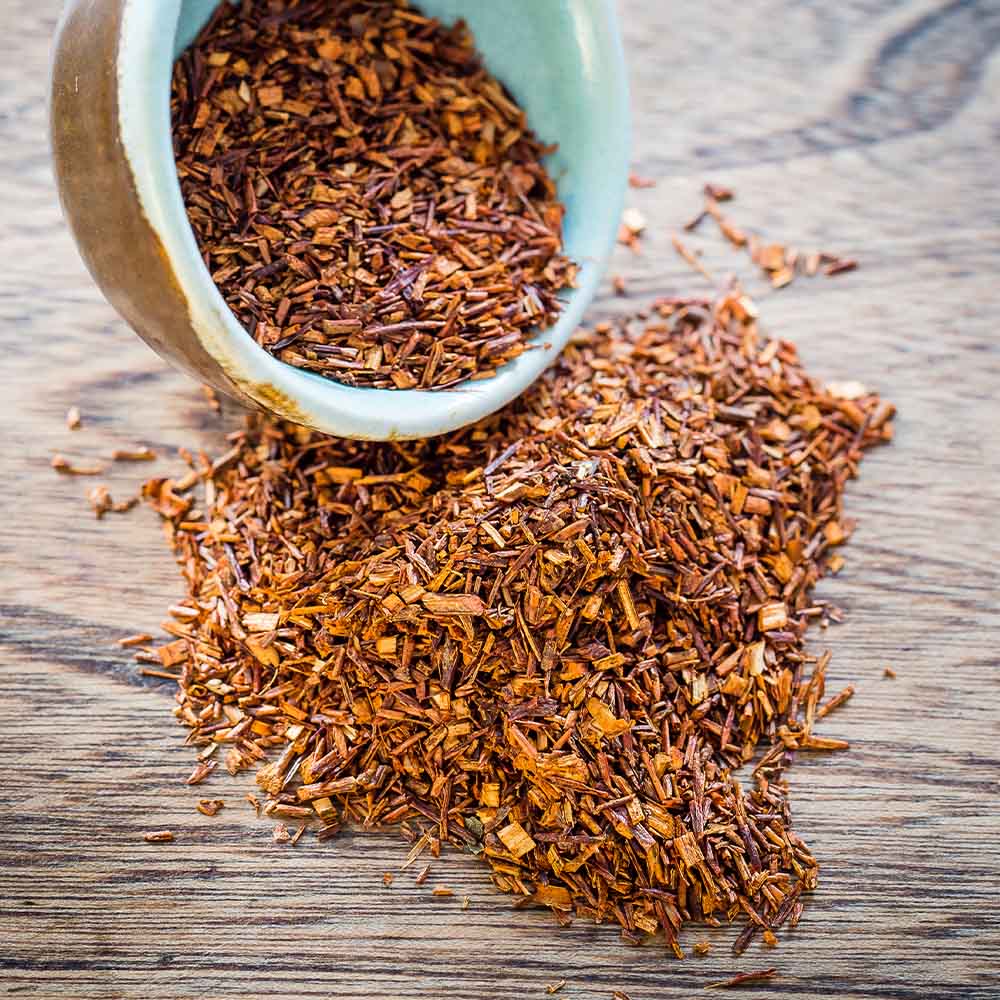 Red and green rooibos tea varieties